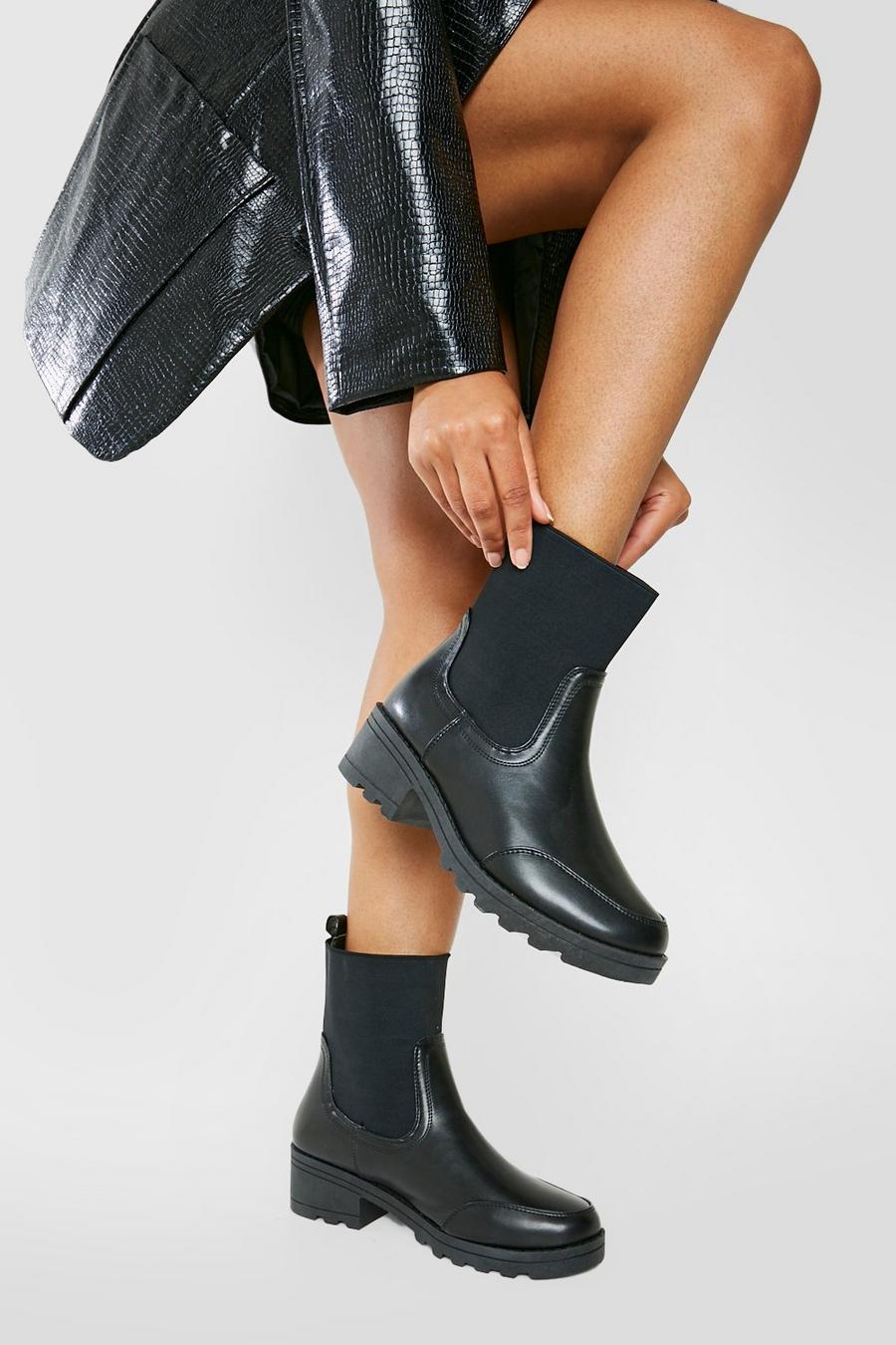 Black Elastic Panel Block Heel Chelsea Boots image number 1