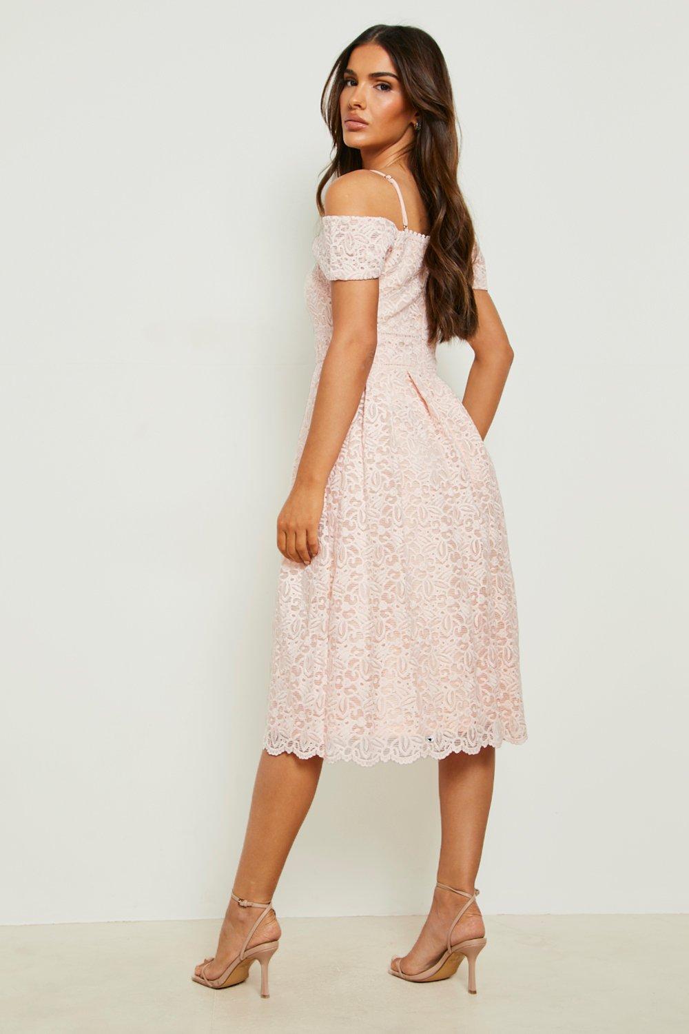 Blush dress clearance boohoo