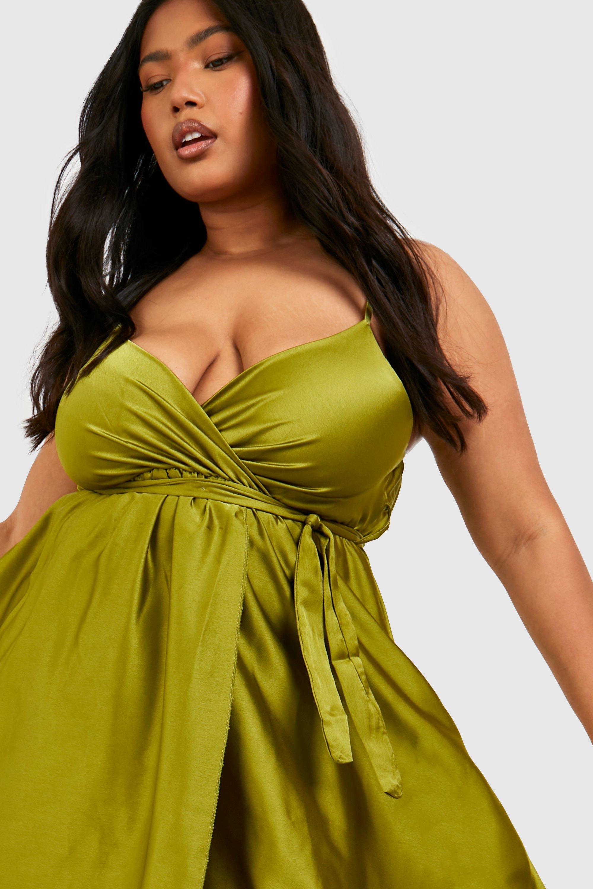 Grande taille Robe crois e satin e ceinture