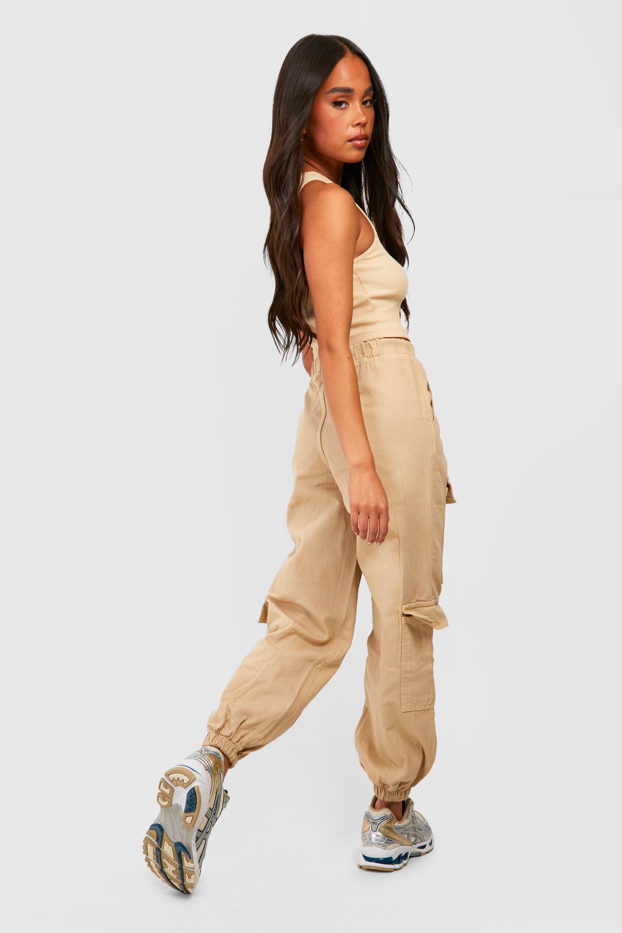 Petite Double Pocket Cuffed Cargo Joggers boohoo