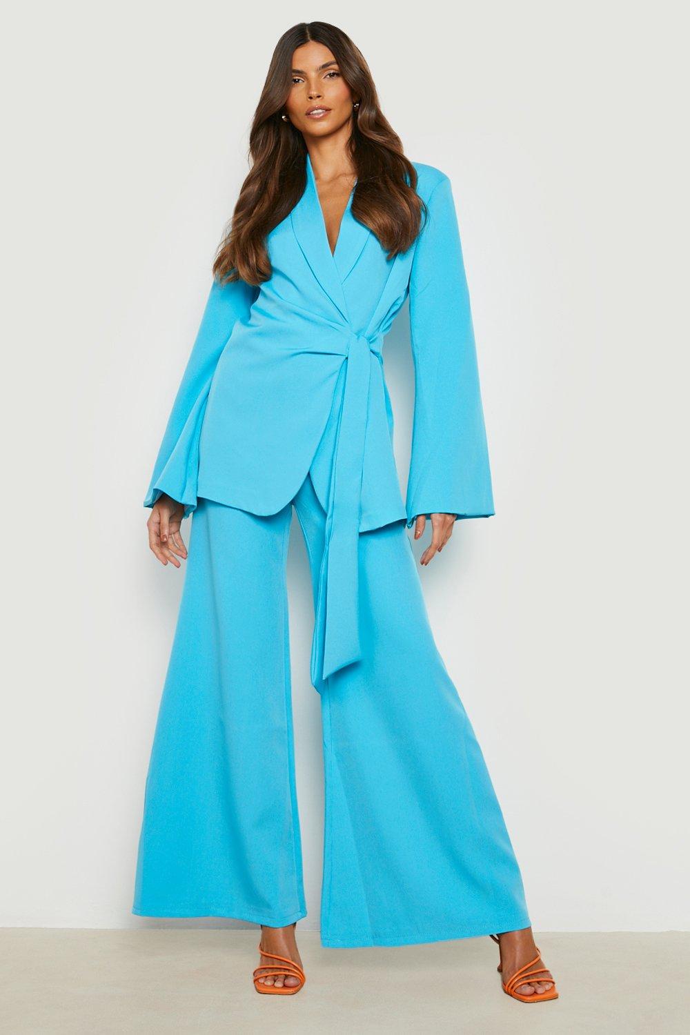 https://media.boohoo.com/i/boohoo/gzz15337_azure_xl_3/female-azure-super-flared-tailored-trousers-