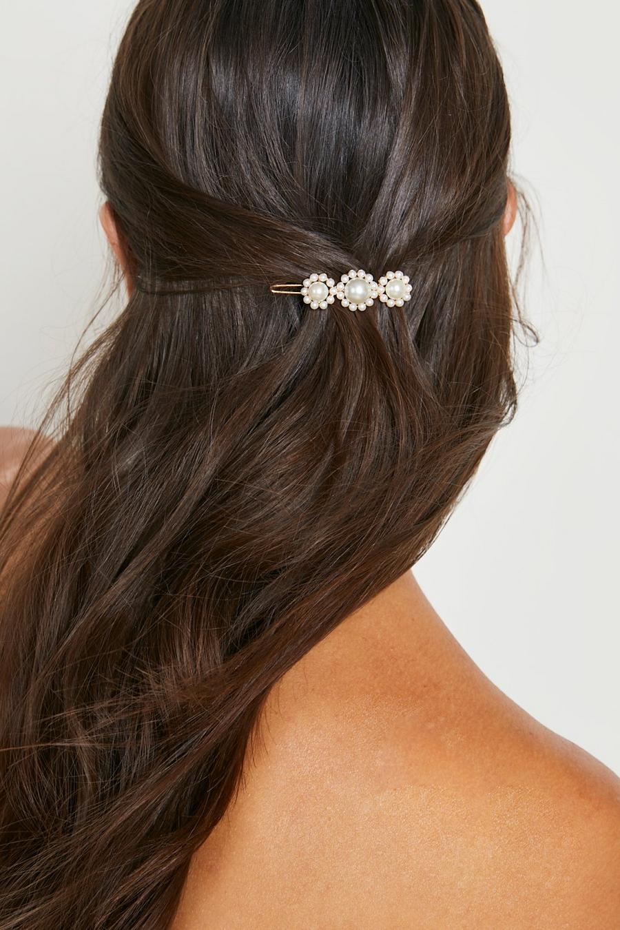 Cream white Floral Cluster Pearl Hair Slide image number 1