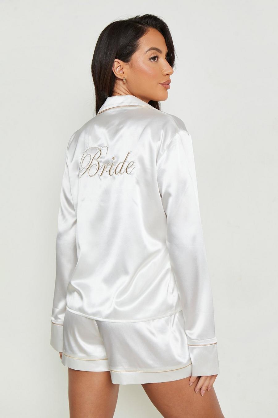 White Geborduurde Bride Pyjama Set Met Shorts image number 1