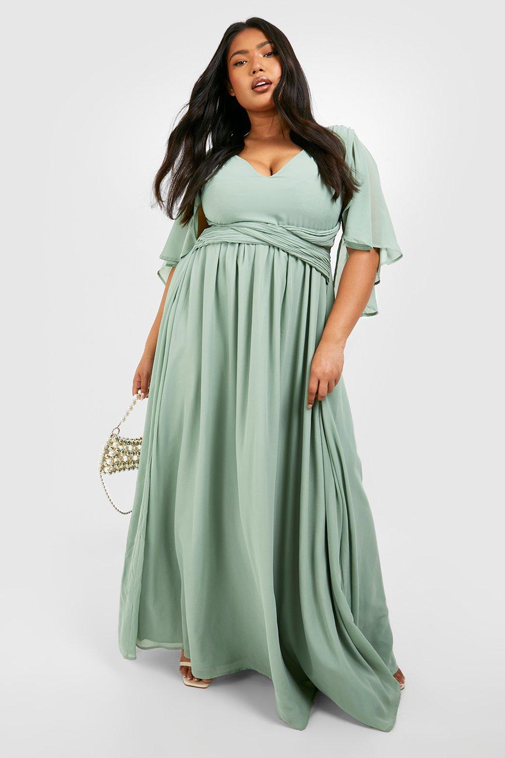 Plus size maxi store dress with sleeves