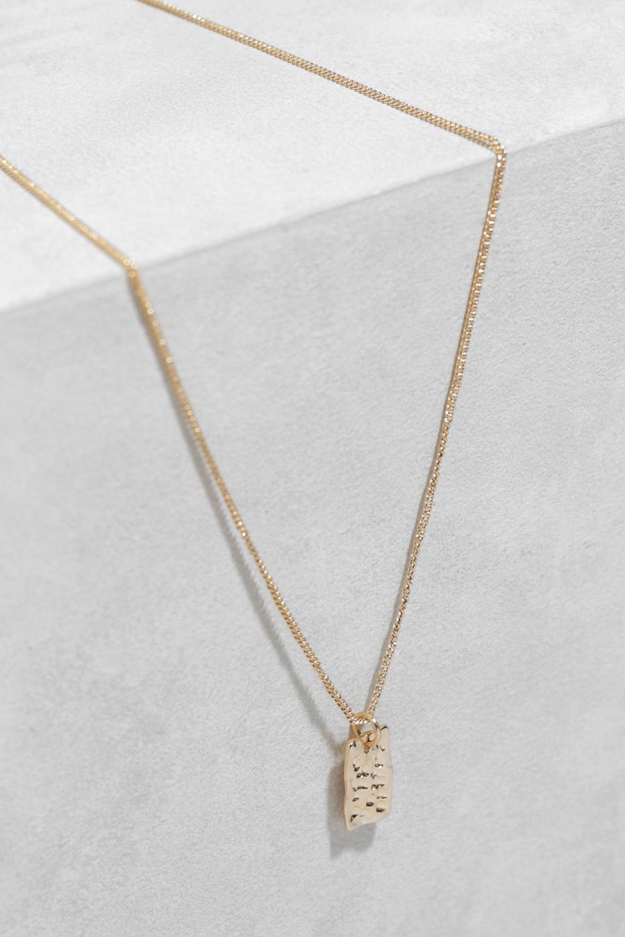 Gold Simple Hammered Pendant Necklace  image number 1