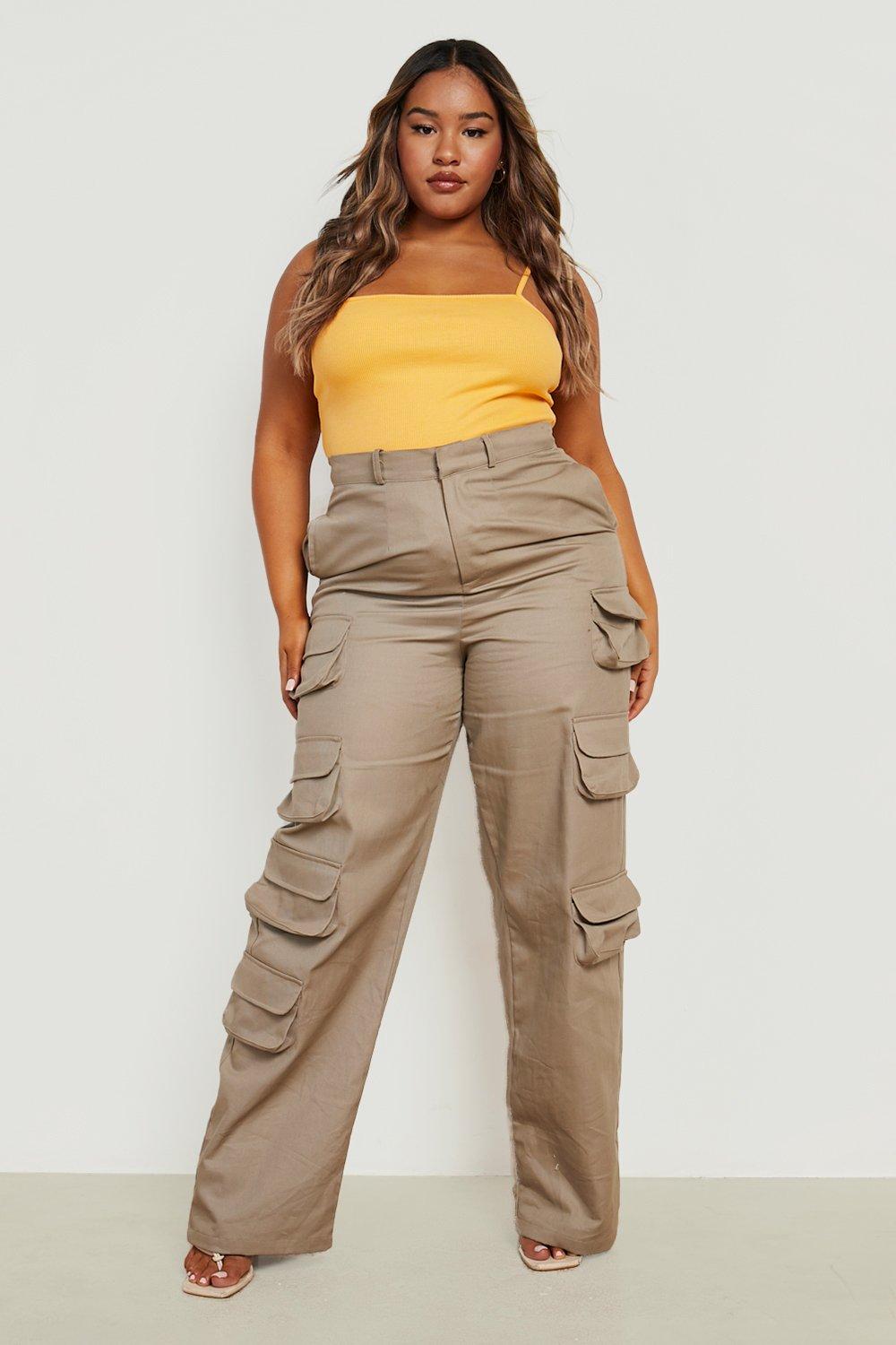 Women's Relaxed Fit Straight Leg Cargo Pants (Plus)