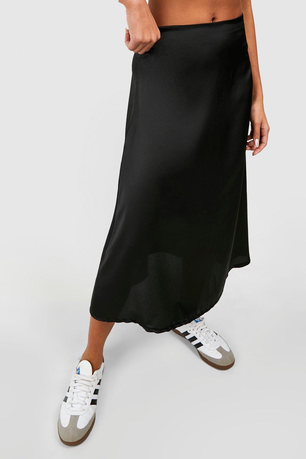 Black satin hotsell skirt boohoo