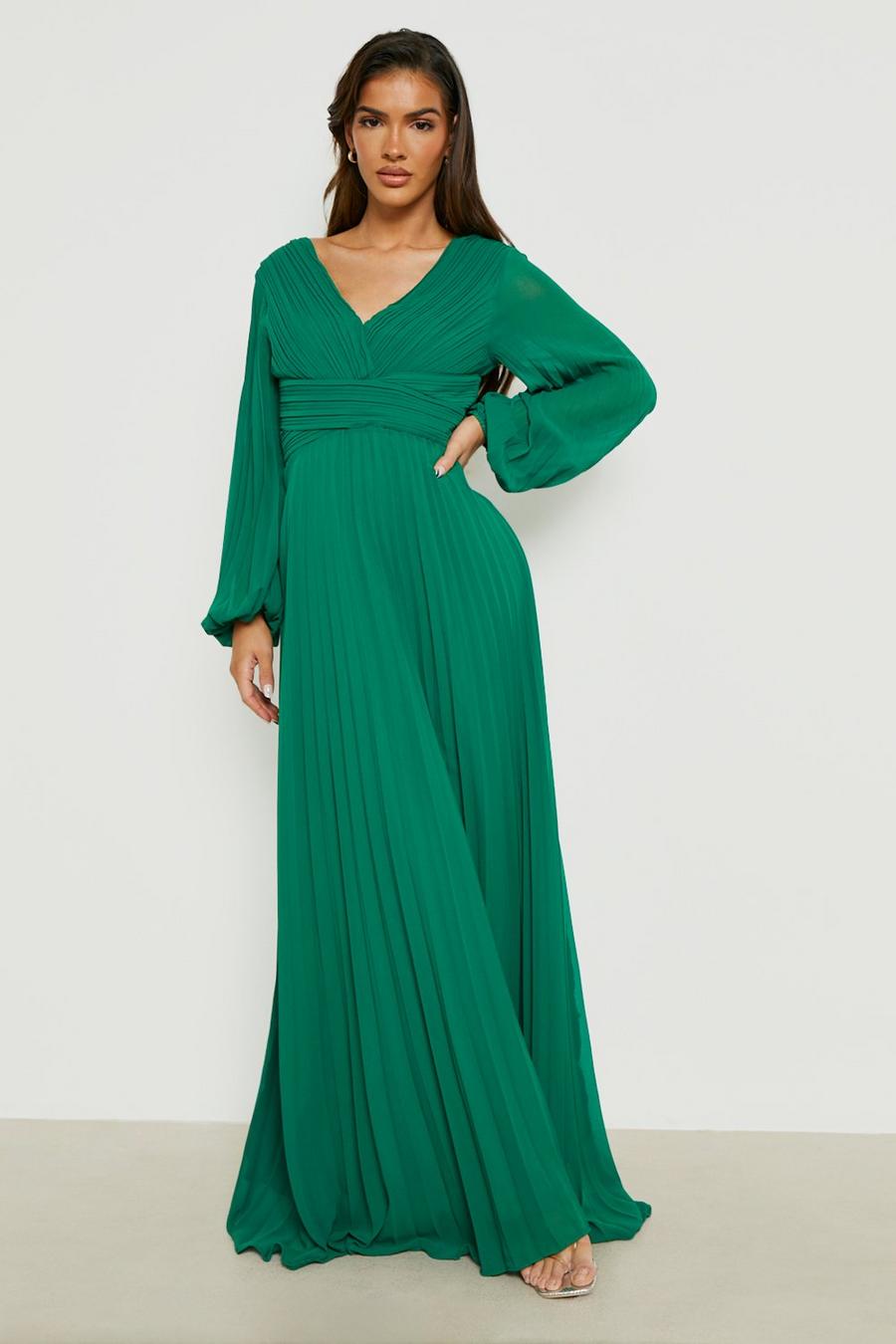 Emerald grön Plisserad långklänning med omlott och låg urringning