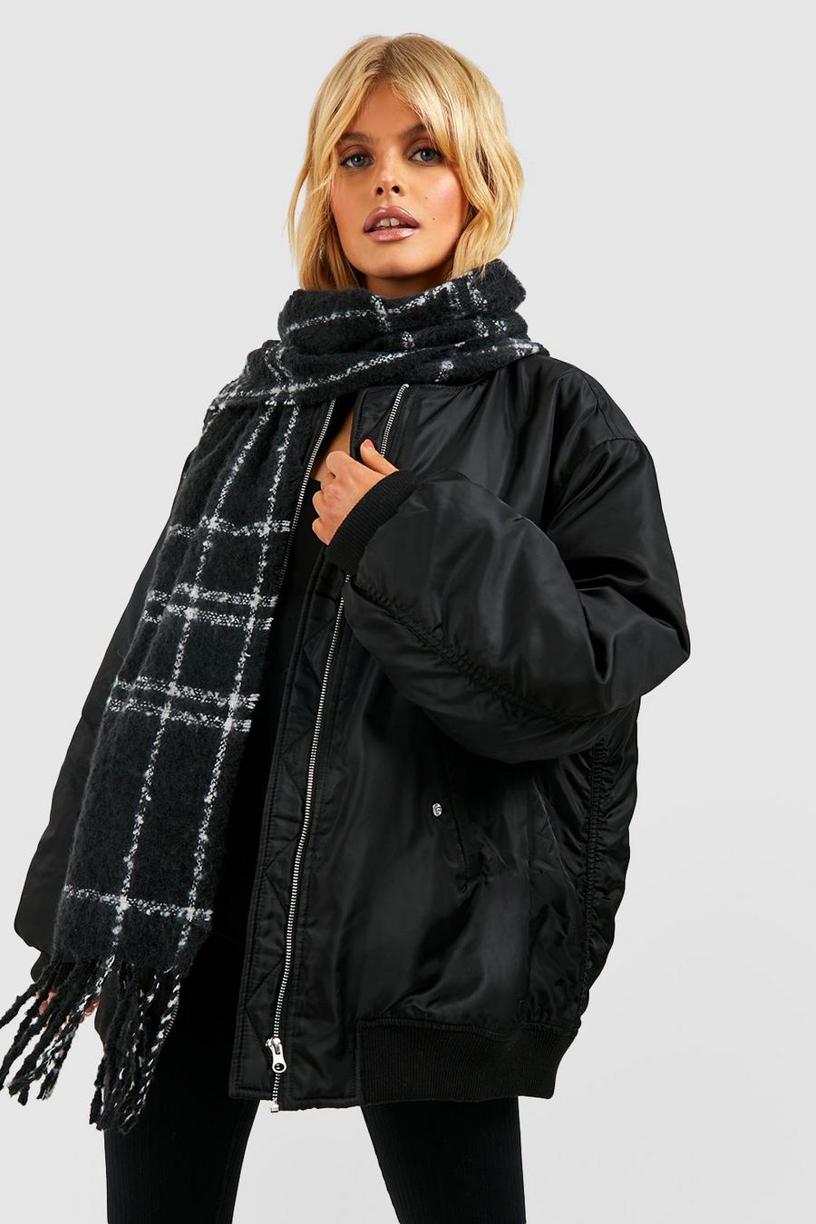 Black Chunky Monochrome Check Fringed Scarf  image number 1