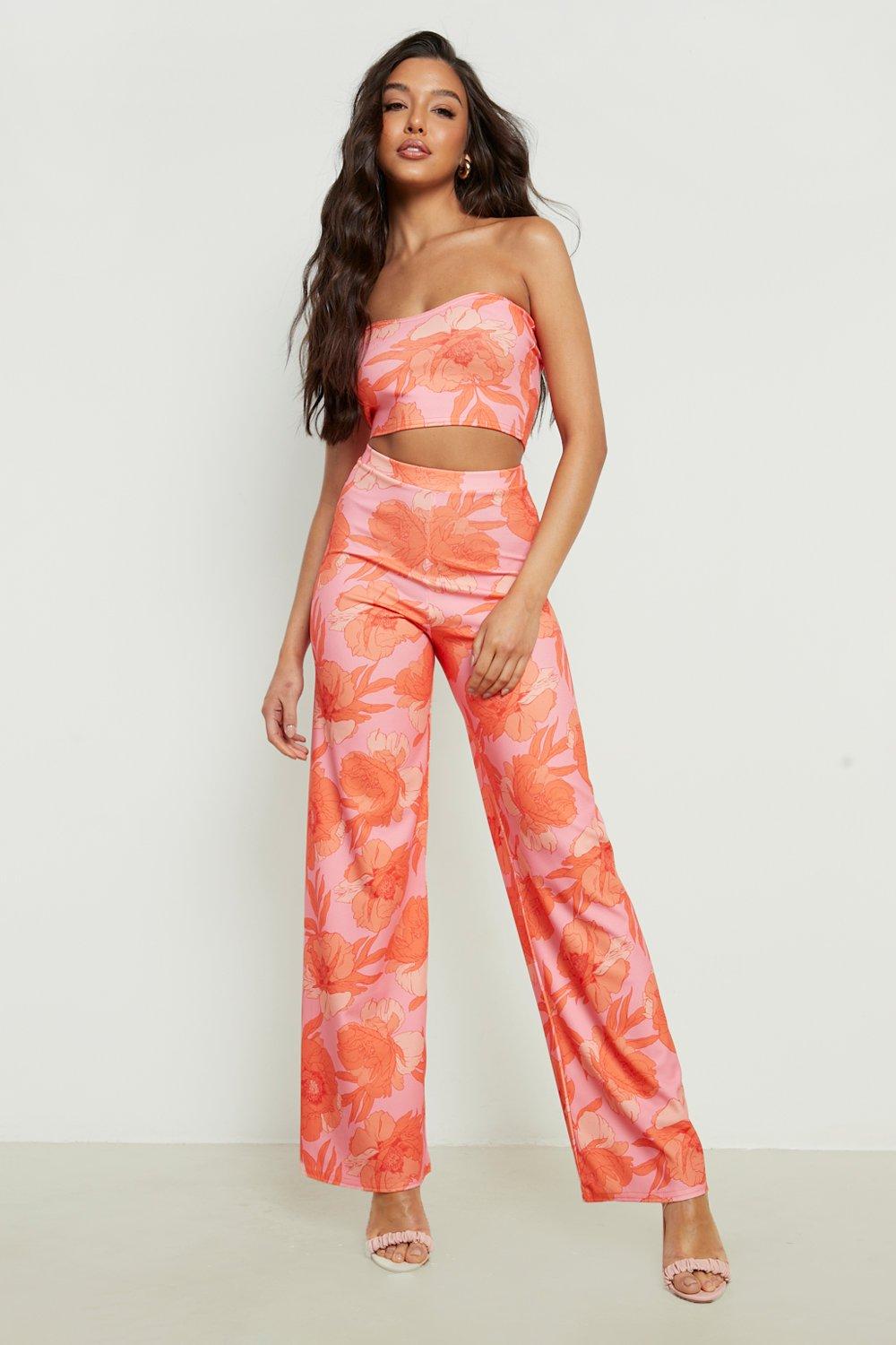 Ensemble fleuri avec haut bandeau et pantalon large