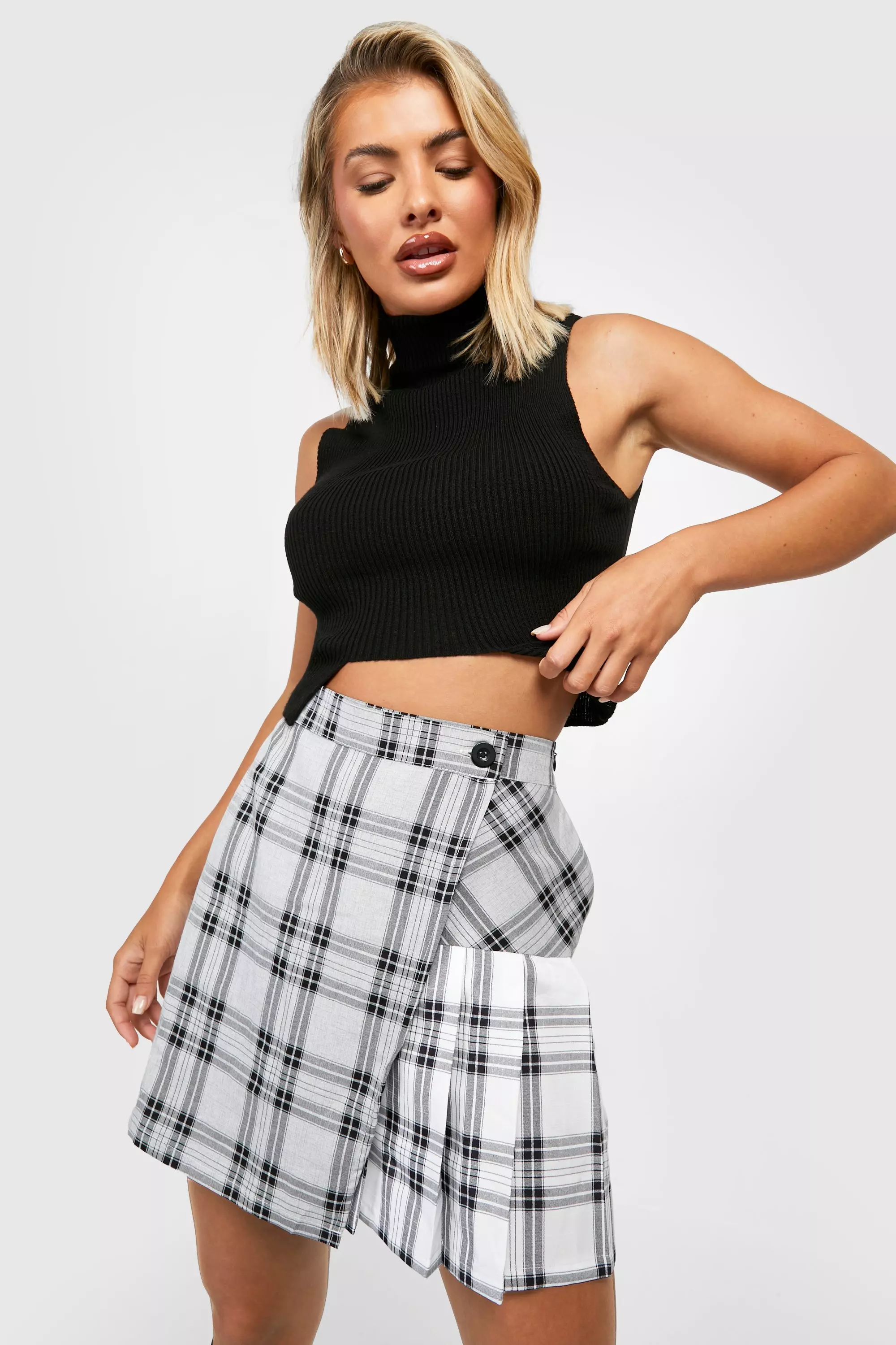 Black check 2024 skater skirt