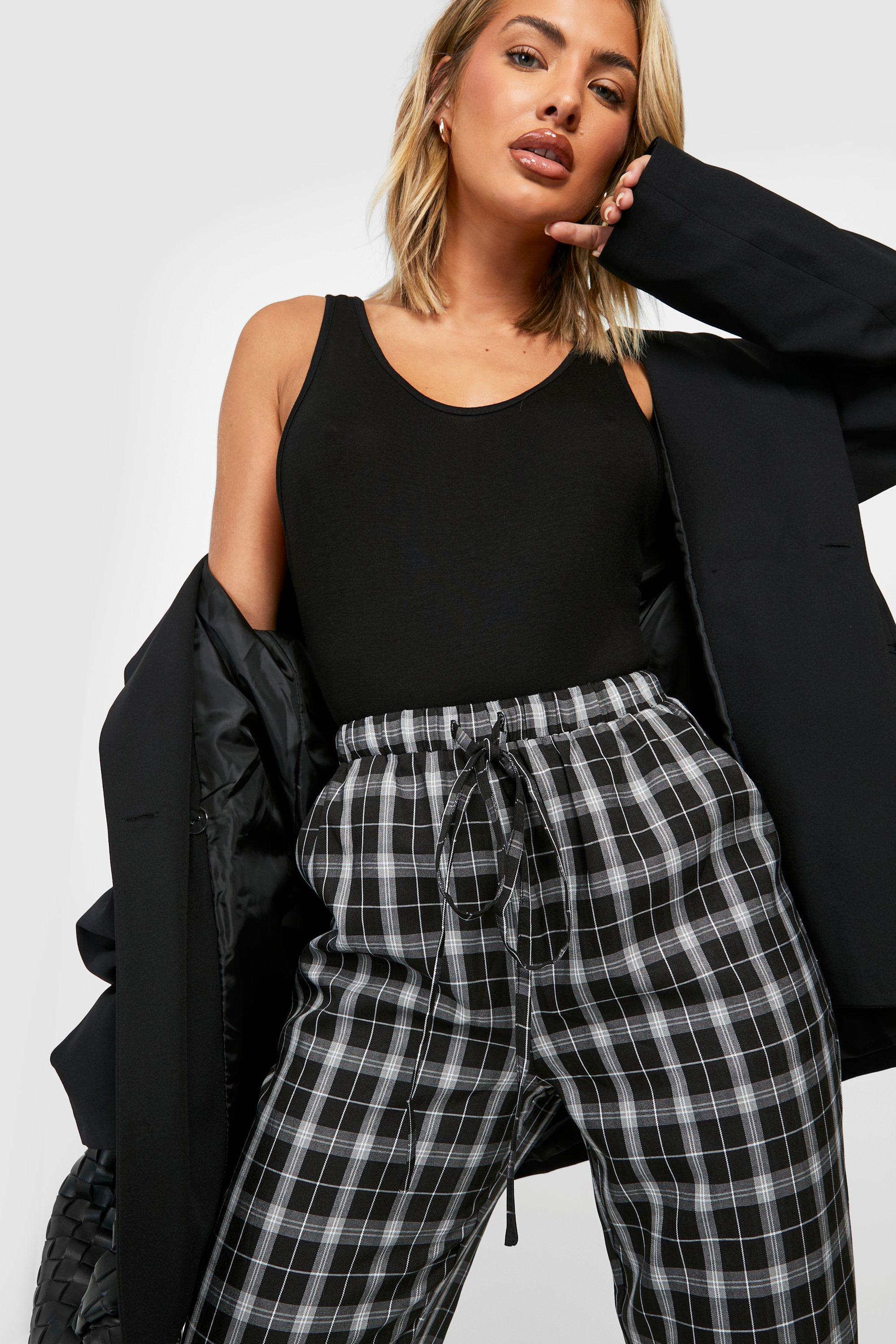 Checkered hot sale trousers boohoo