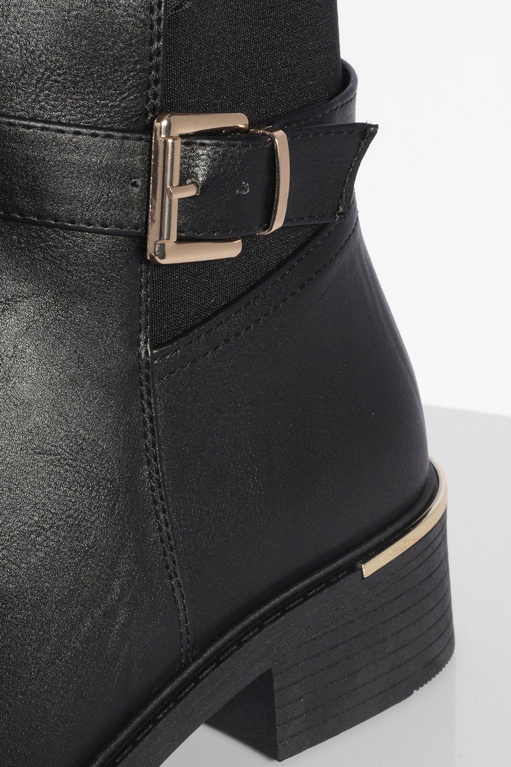 Side buckle clearance boots