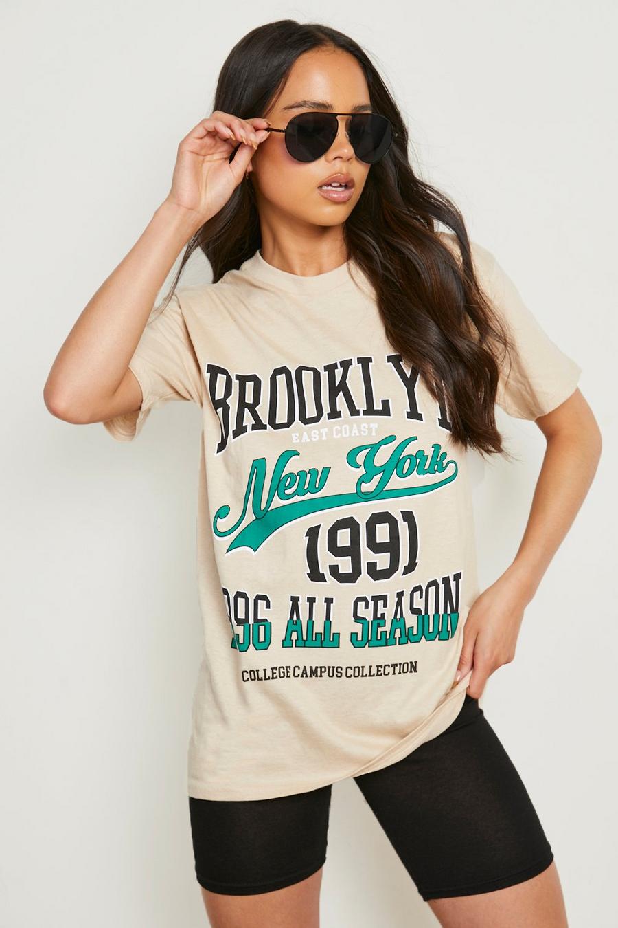 Sand beige Petite Brooklyn Printed T-shirt