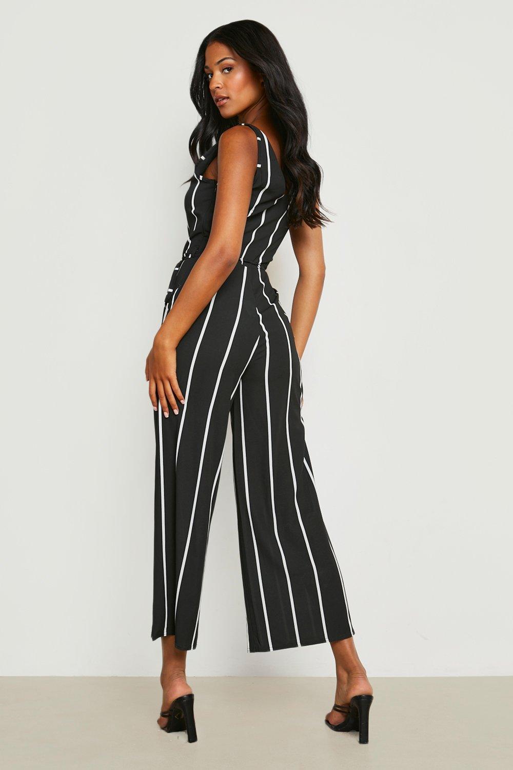 Tall gestreifter Jumpsuit mit Bindegurtel