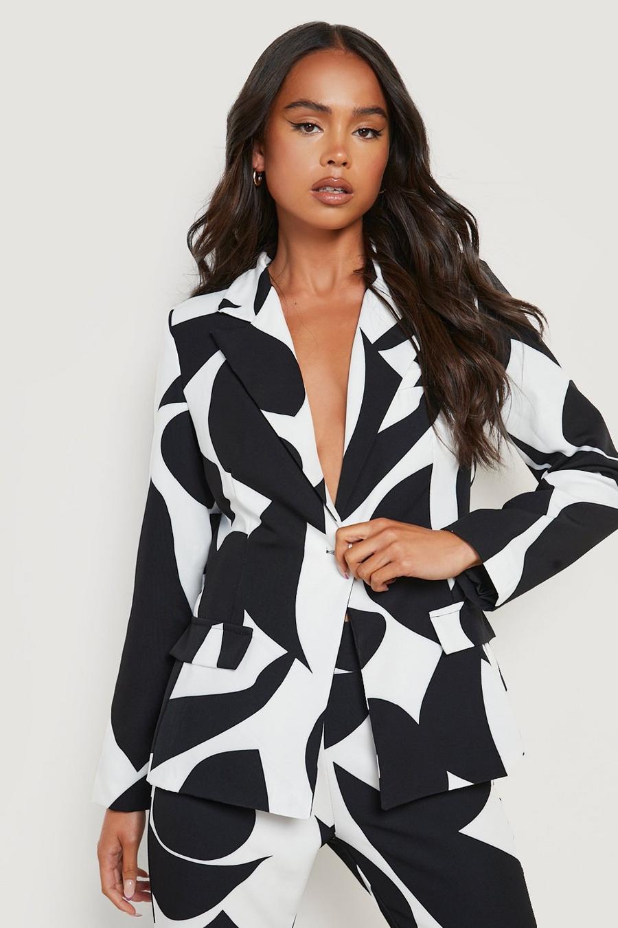 Black Petite Abstract Print Fitted Blazer image number 1