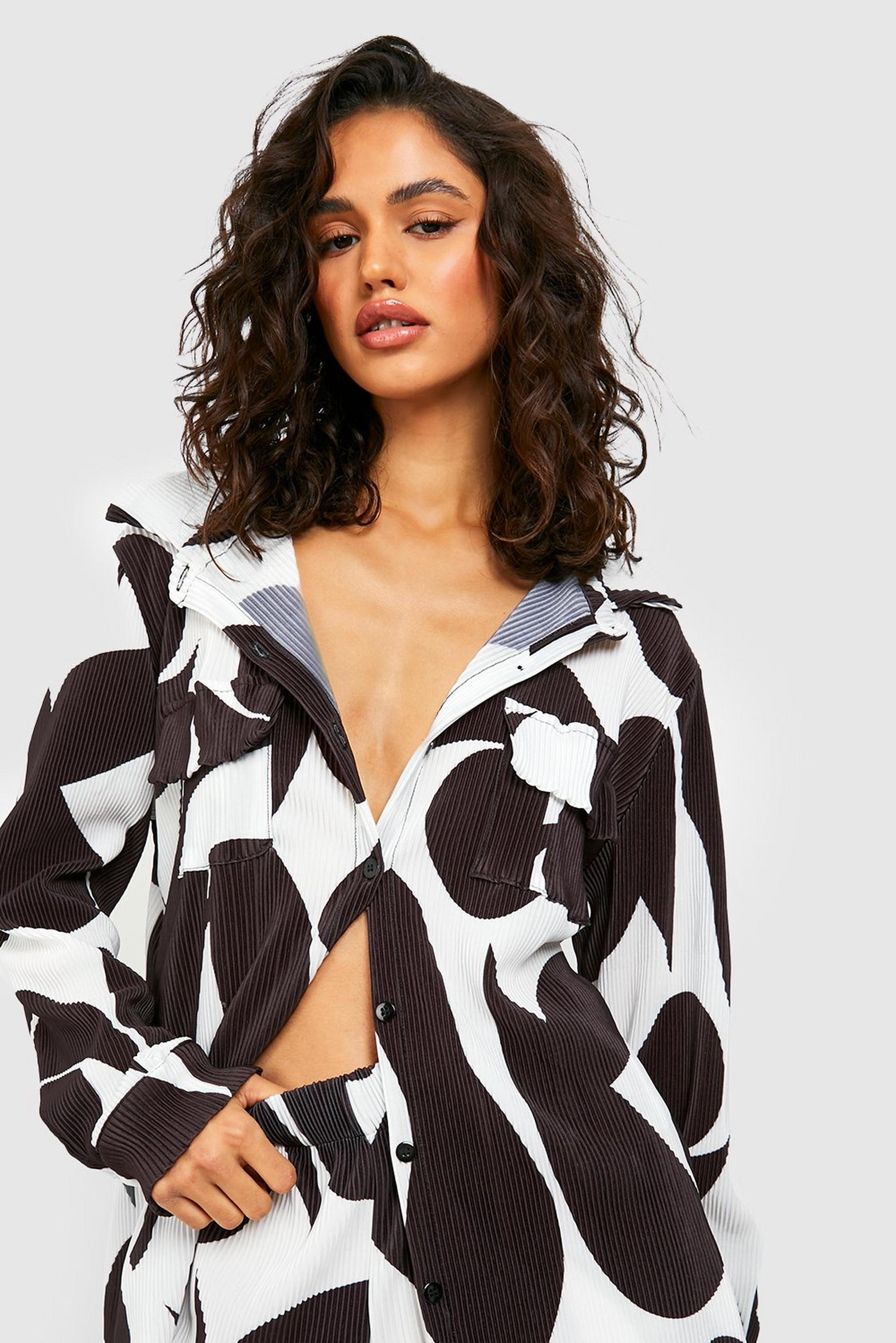 Abstract Plisse Oversized Shirt