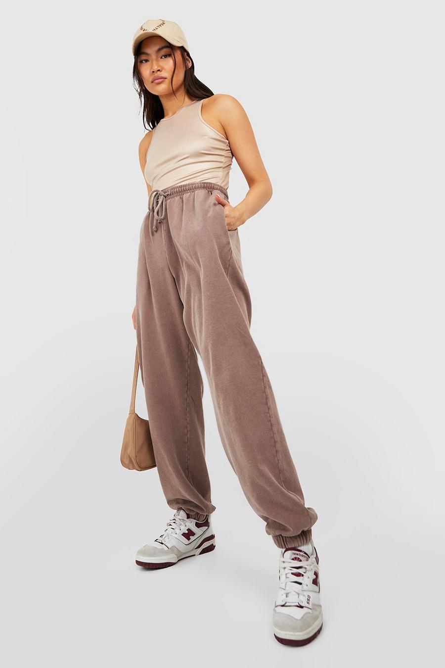 Chocolate brown Overdyed Oversized Jogger  image number 1