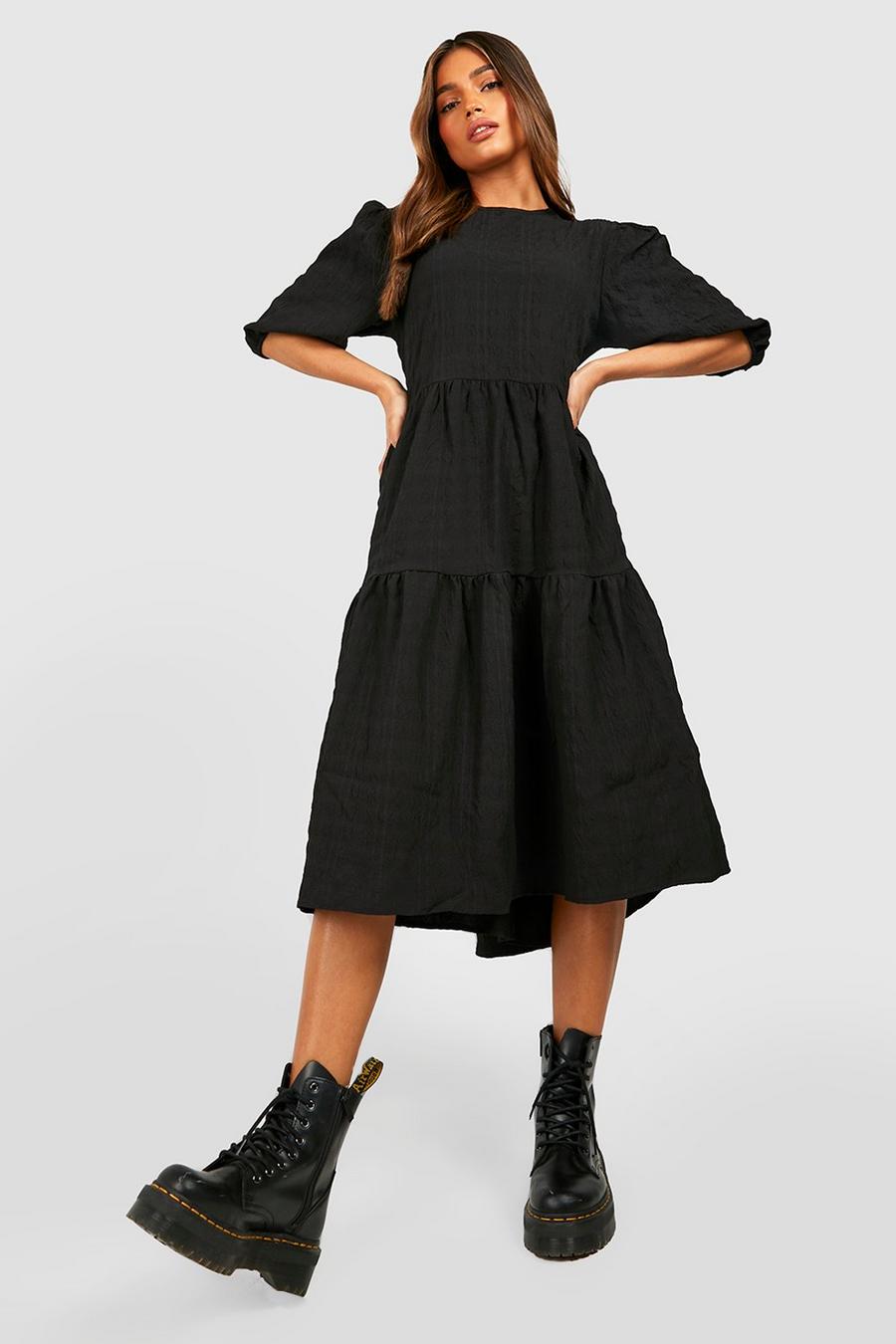 Black Textured Puff Sleeve Tiered Smock Dress  image number 1