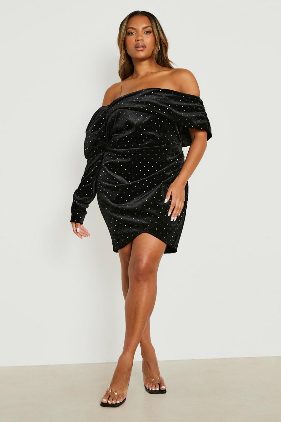 Black svart Plus - Off shoulder-klänning i sammet med strass