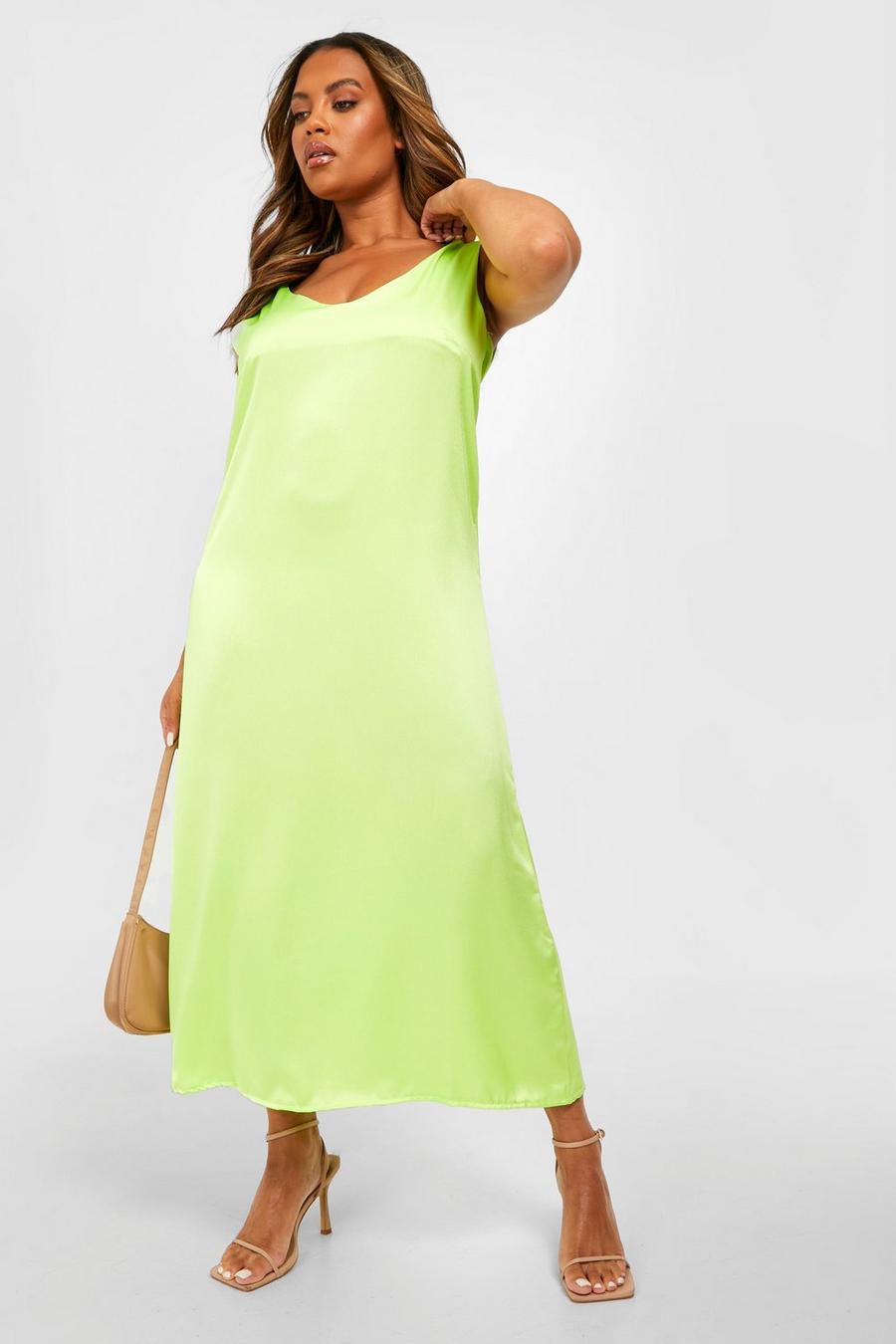 Lime grön Plus - Slipklänning i satin med breda band image number 1