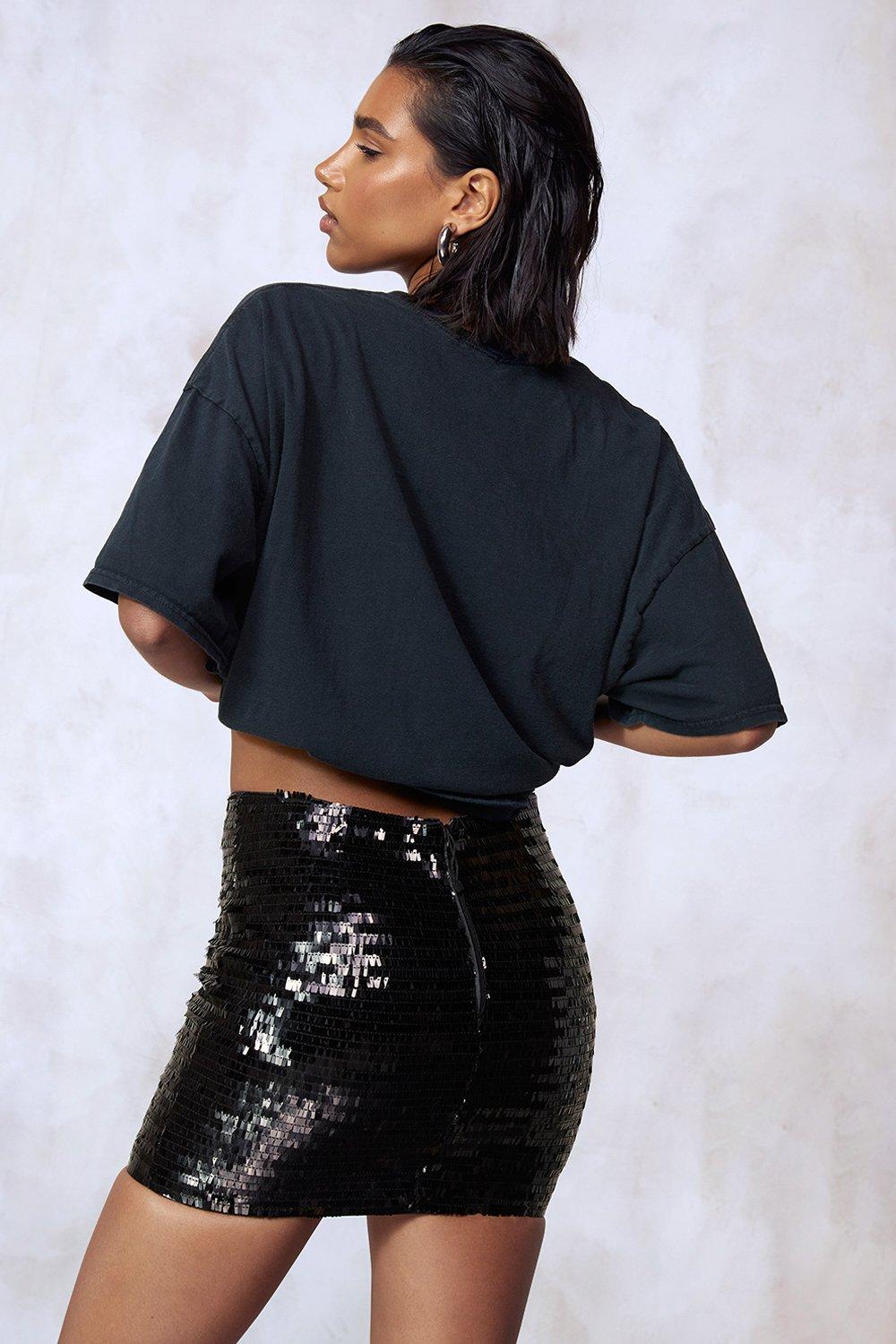 Short black sales sequin skirt