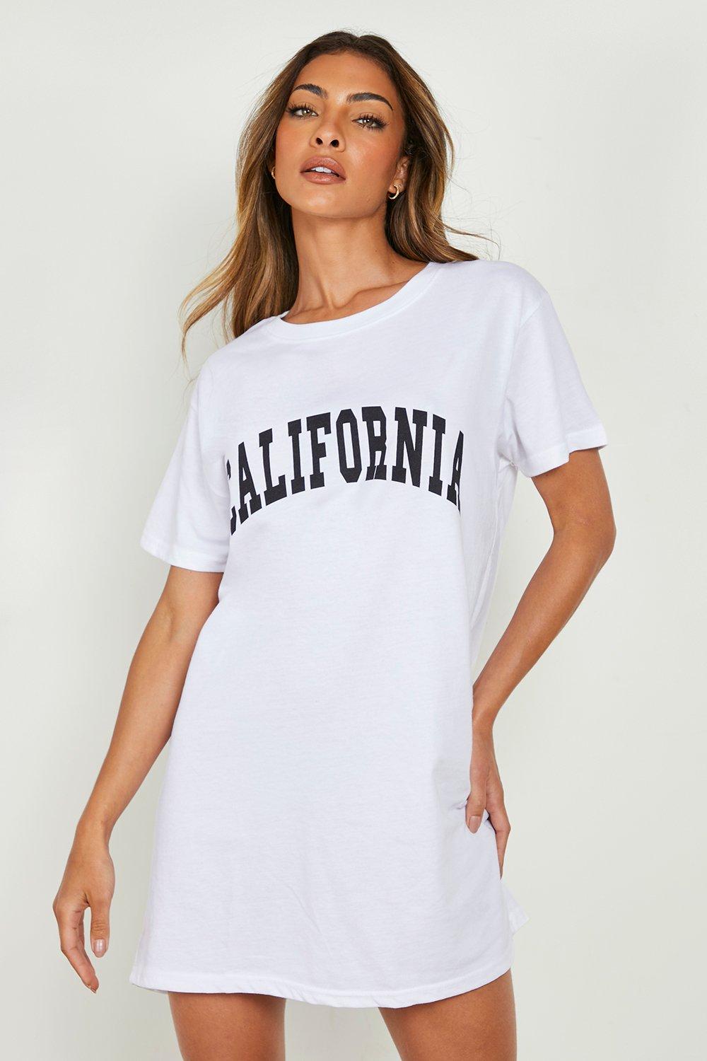 Vestido camiseta con estampado de California boohoo ES