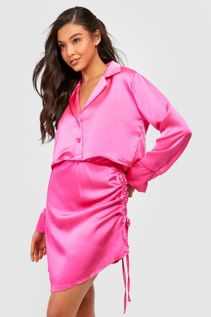 Ensemble satiné avec chemise courte et mini-jupe froncée, Bright pink image number 1