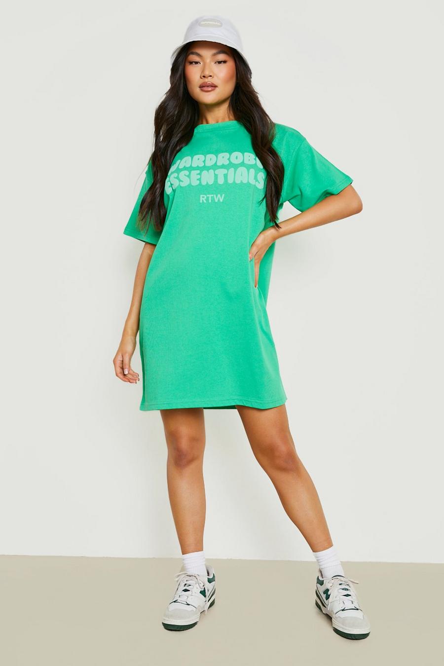 Green Wardrobe Essentials Printed T-shirt Dress image number 1