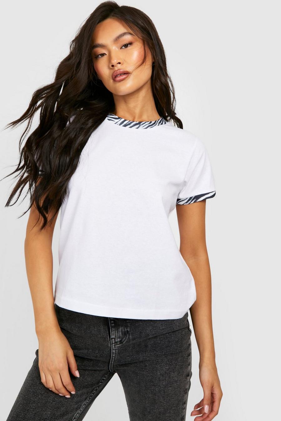 White Zebraprint T-Shirt Met Contrasterende Zoom