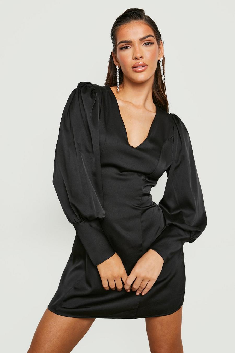 Black Skiftklänning i satin med volymärm image number 1