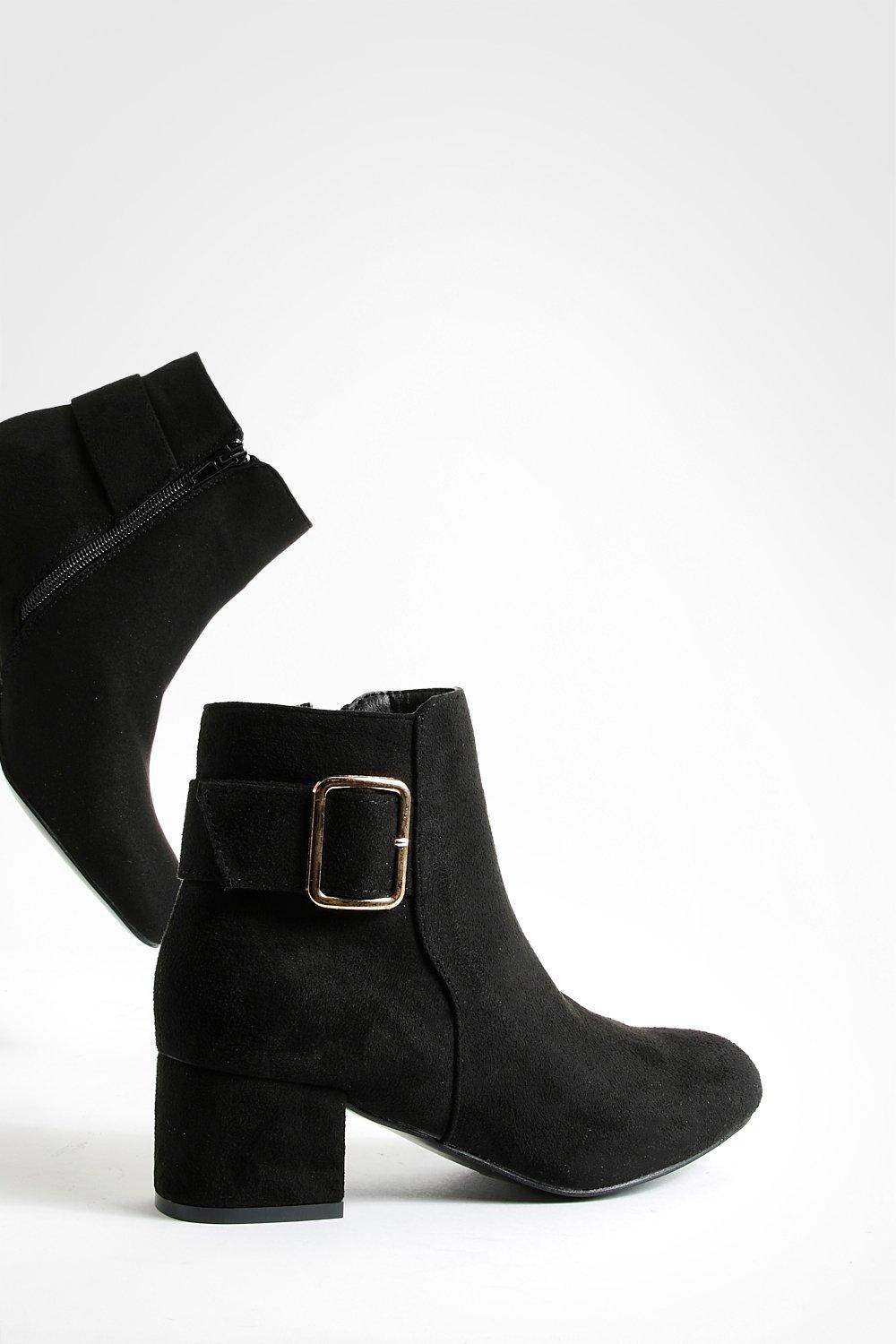 Black booties 2024 small heel