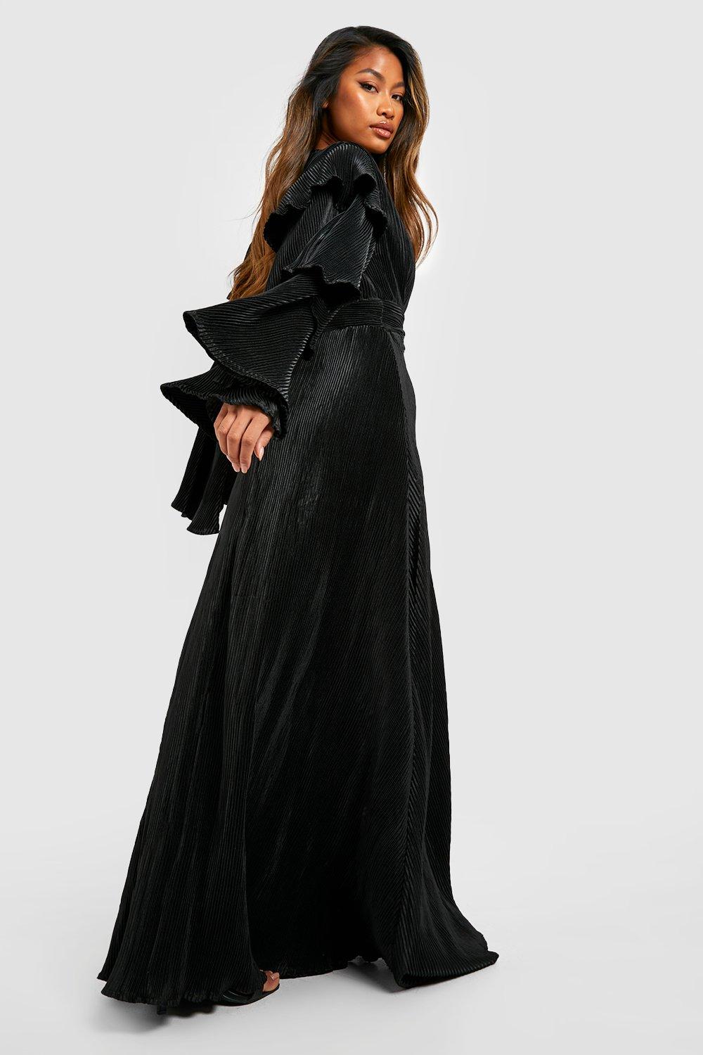 Black layered store dress with sleeves