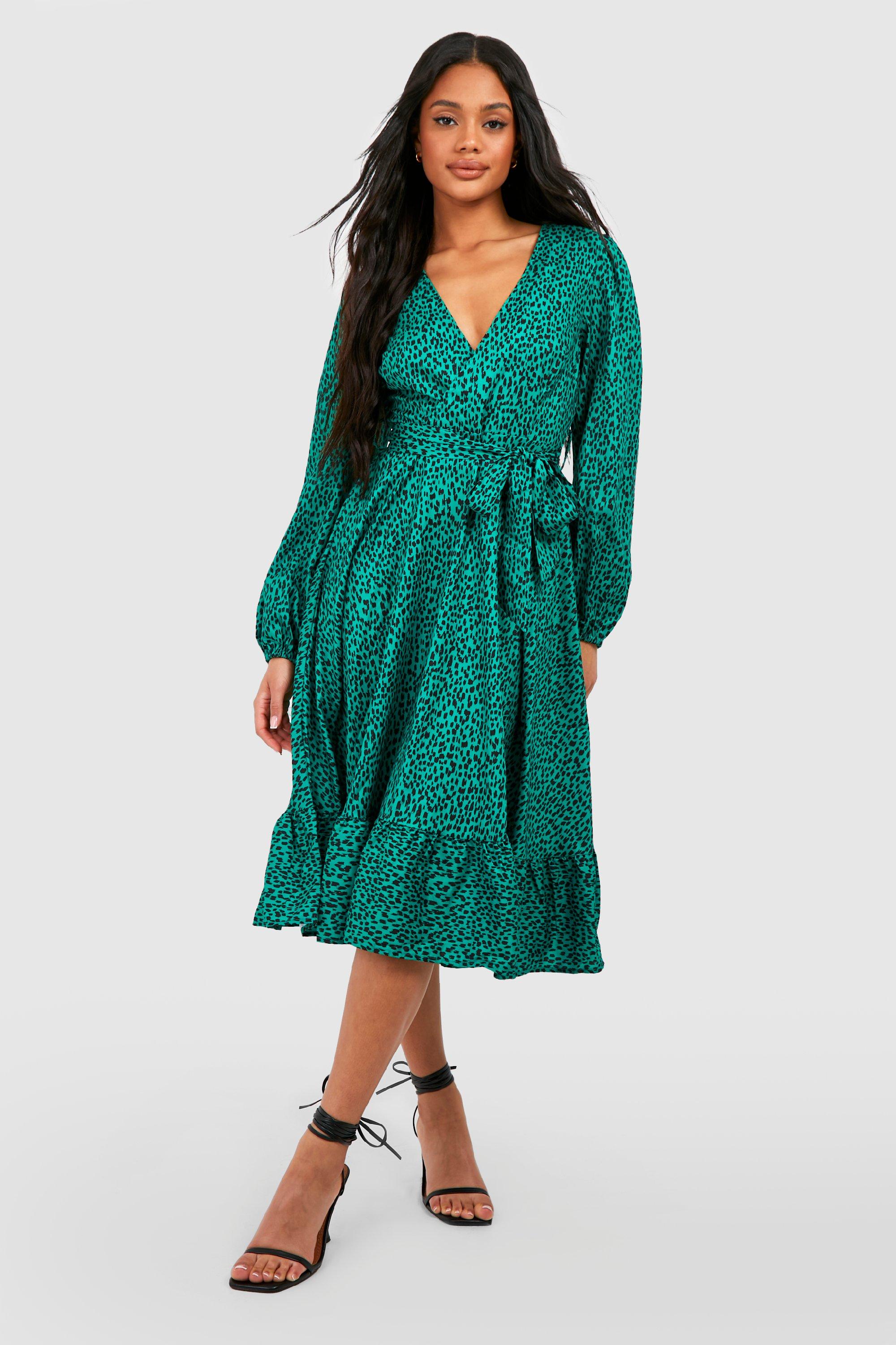 Boohoo green shop wrap dress