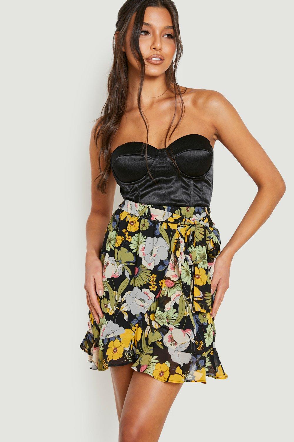 Floral Belted Skater Skirt boohoo