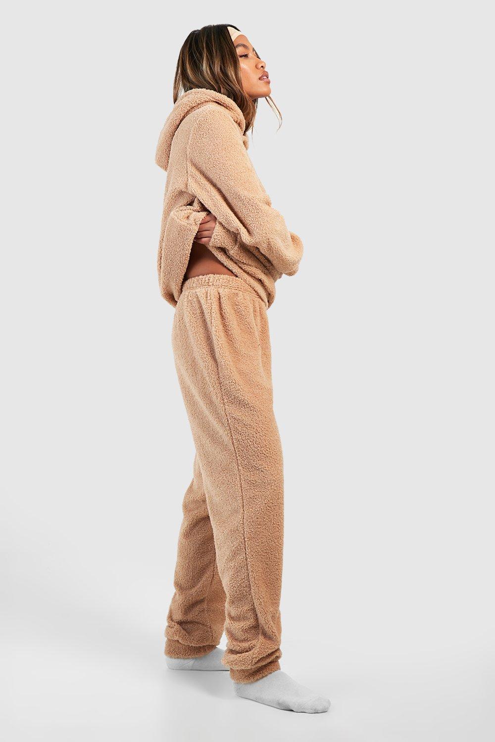 SKIMS Teddy Desert Jogger NWT in 2023  Loungewear cozy, Cozy knits, Lounge  wear