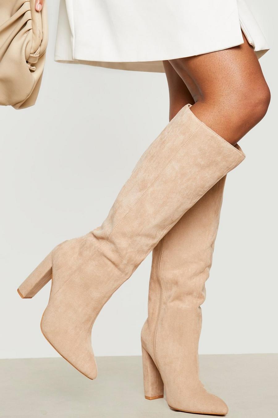 Botas de holgura ancha por la rodilla con puntera de pico y tacón, Stone beige