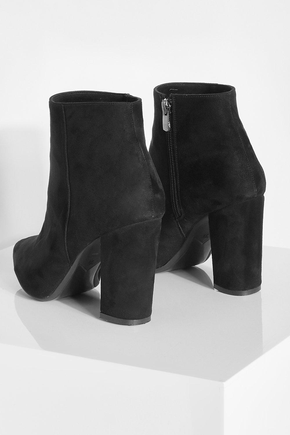 Mid block heel outlet boots