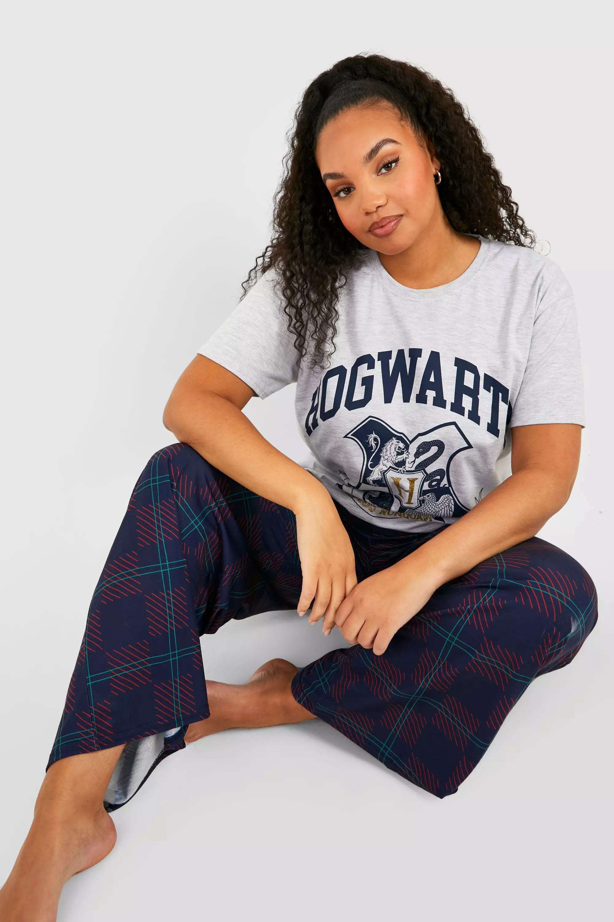 Grey marl Plus Harry Potter 'Hogwarts' T-Shirt & Trousers Pyjama Set alternative image