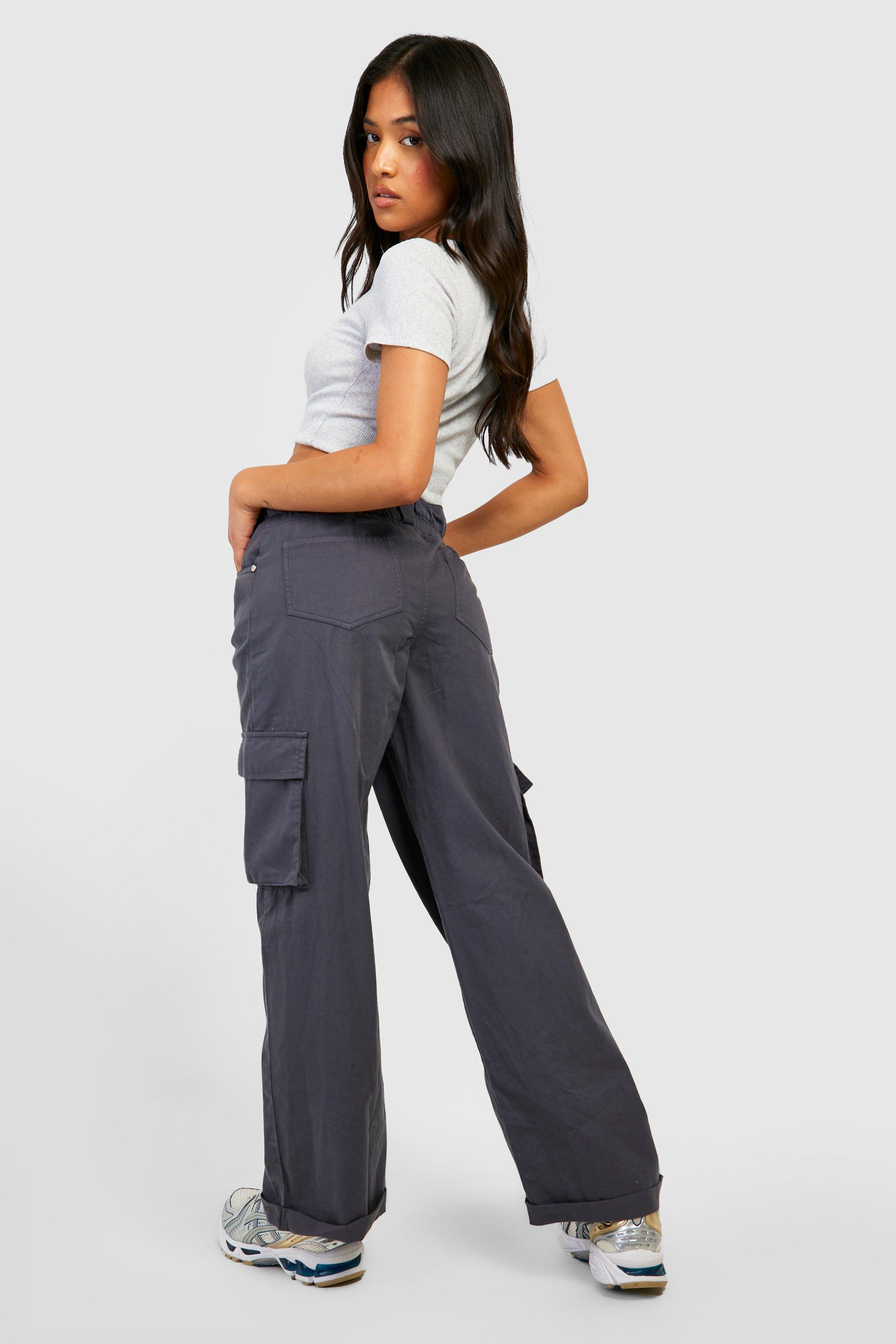 Petite Twill Paperbag Waist Cargo Trousers boohoo