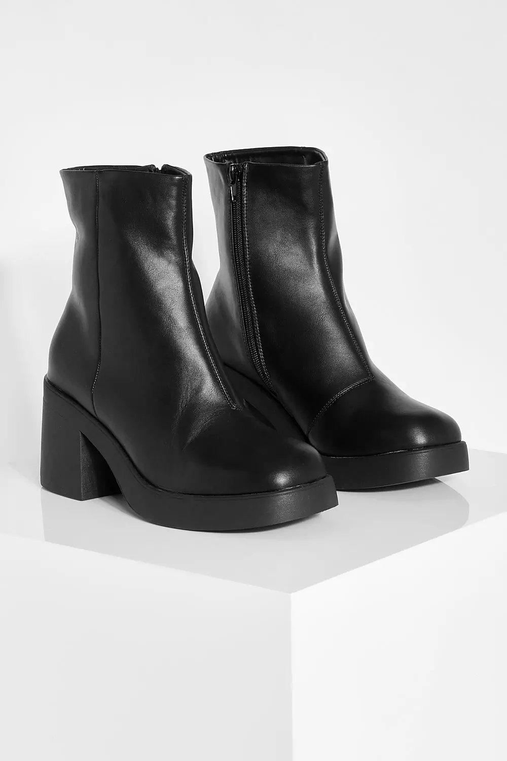 Black Wide Fit Block Heel Platform Boots alternative image