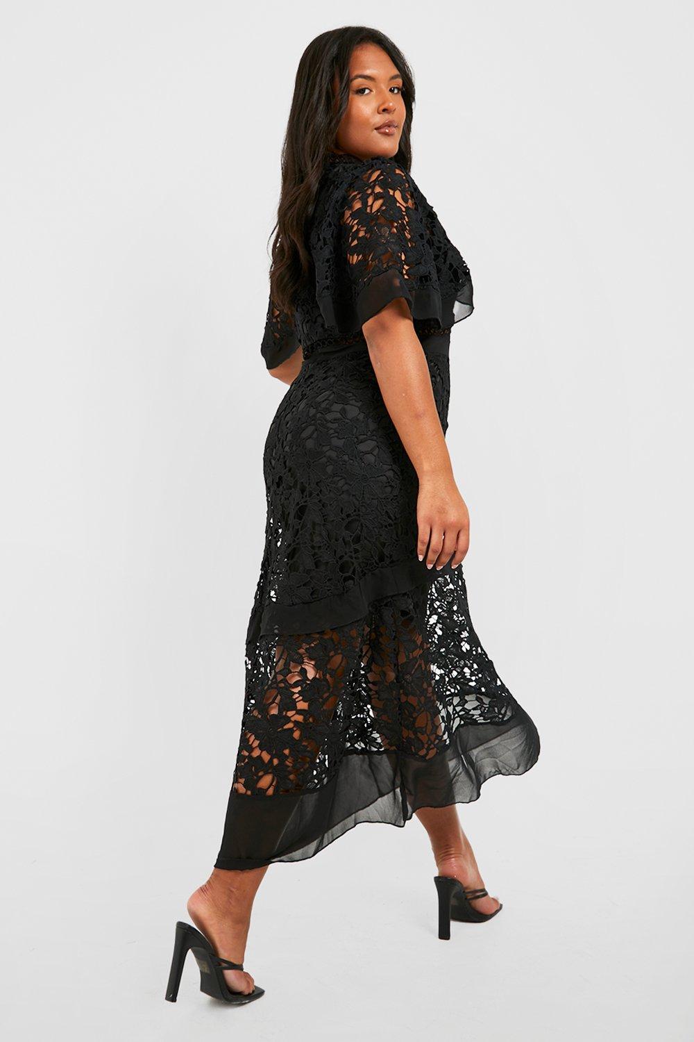 Women s Plus Premium V Neck Tiered Lace Dress Boohoo UK