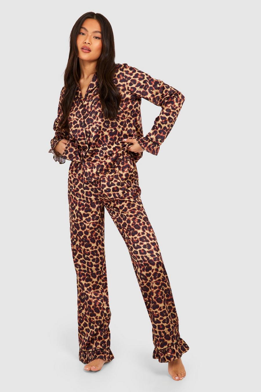Premium Satijnen Luipaardprint Pyjama Set Met Broek En Ruches image number 1