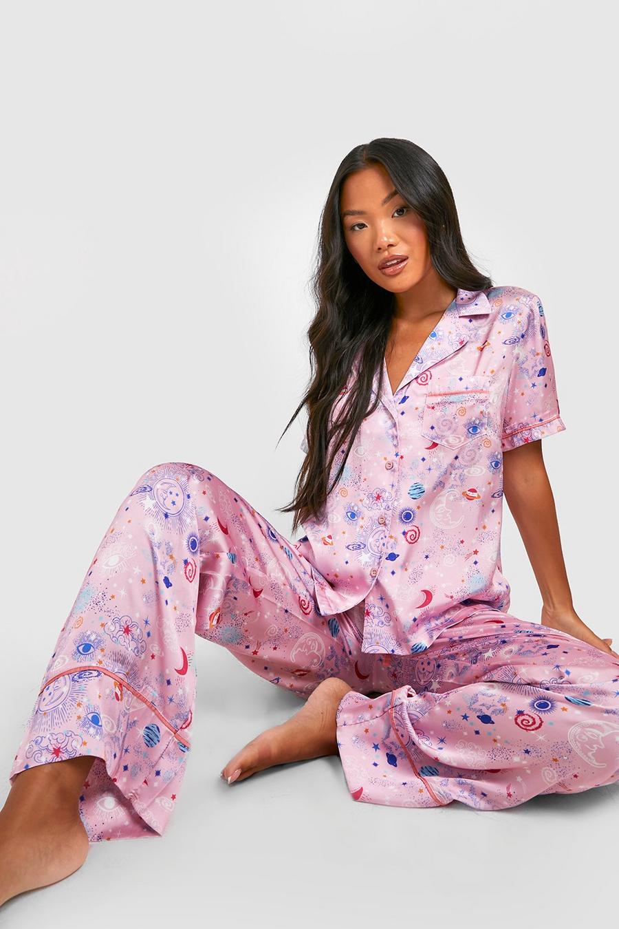 Pantalón de pijama Petite de raso con estampado galáctico, Pink image number 1