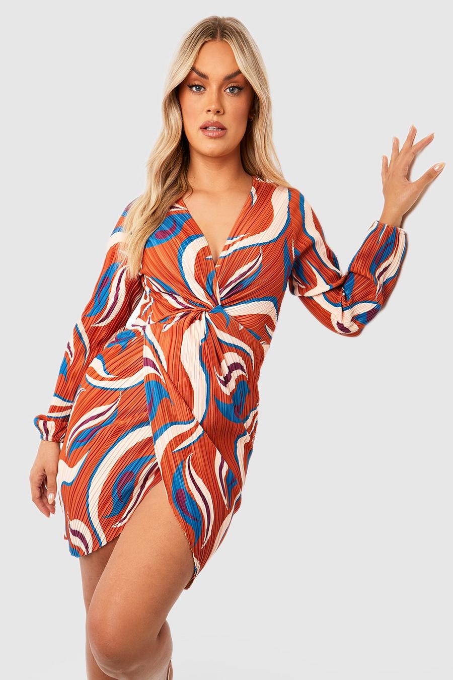 Plus Abstract Plisse Twist Front Dress image number 1