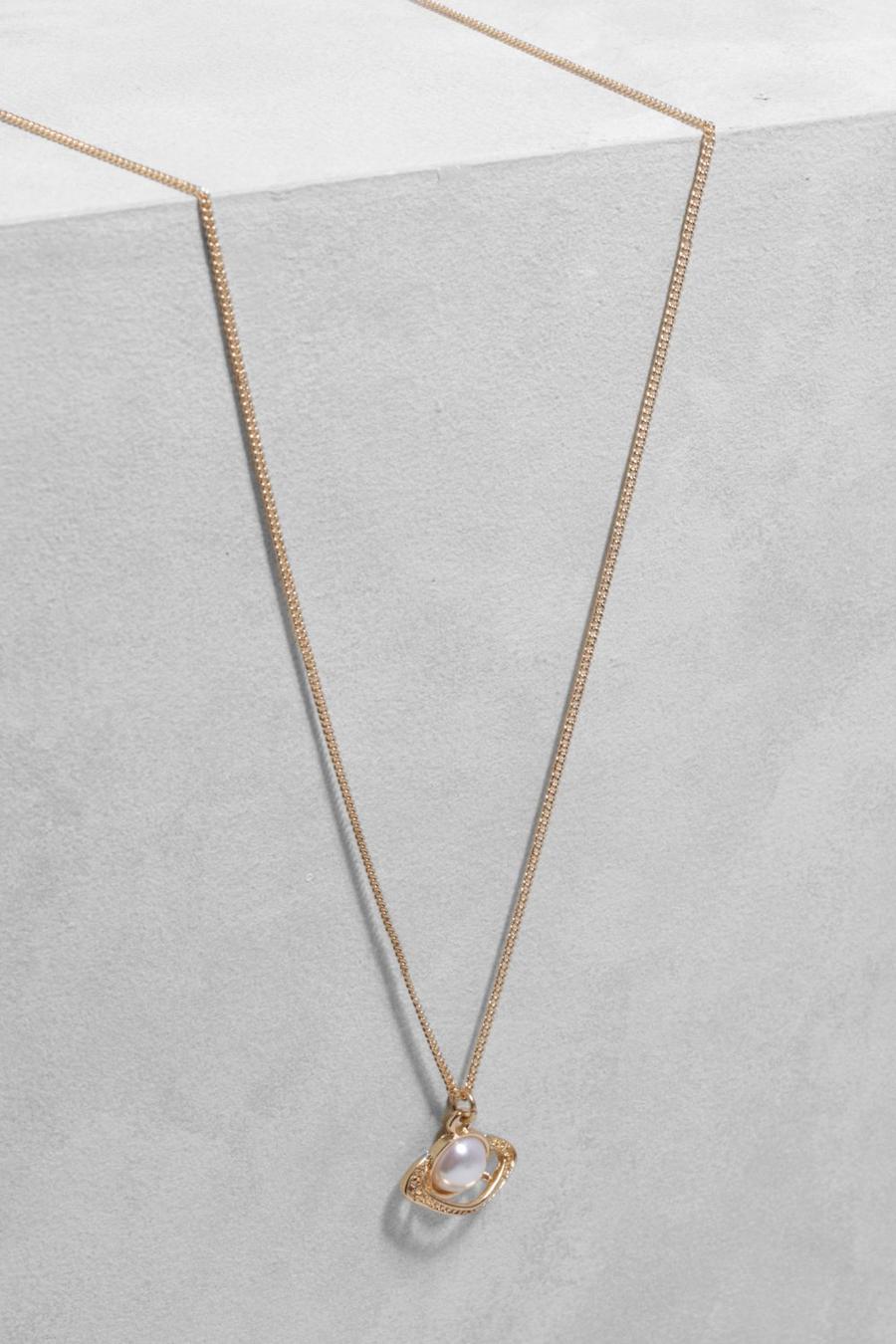 Gold metallic Pearl Planet Short Pendant Necklace