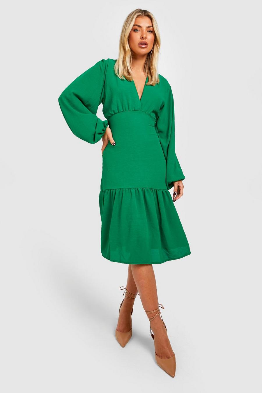 Green Long Sleeve Dropped Hem Midi Dress image number 1