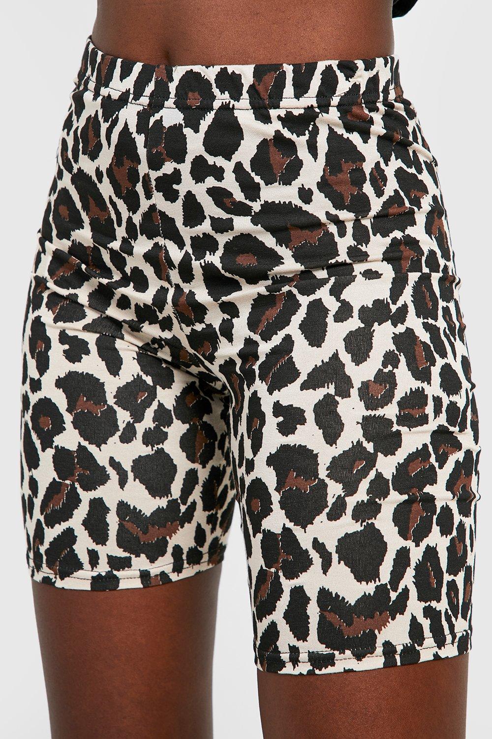 Pantal n corto de ciclista con estampado de leopardo