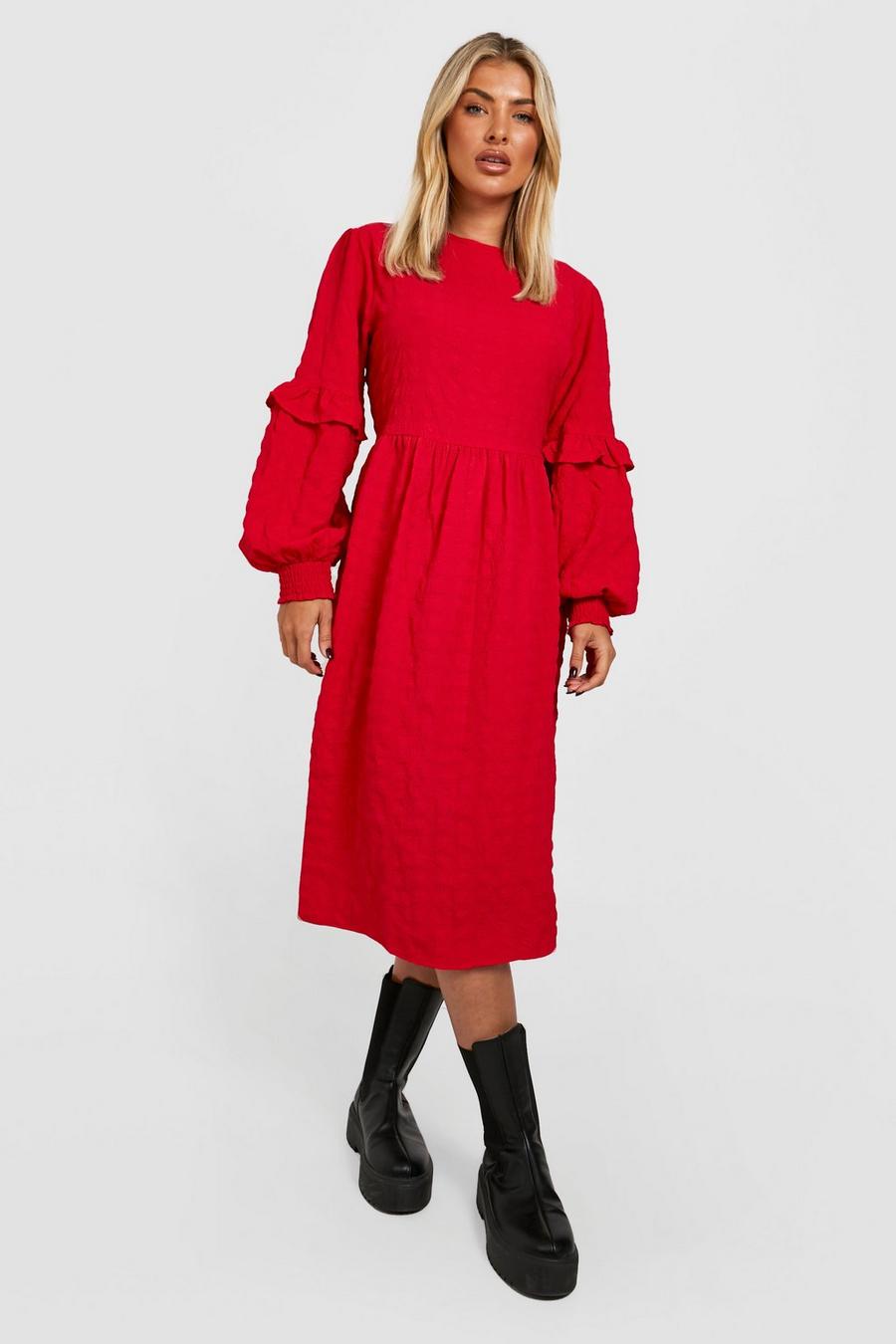 Red Textured Tiered Smock Dress image number 1