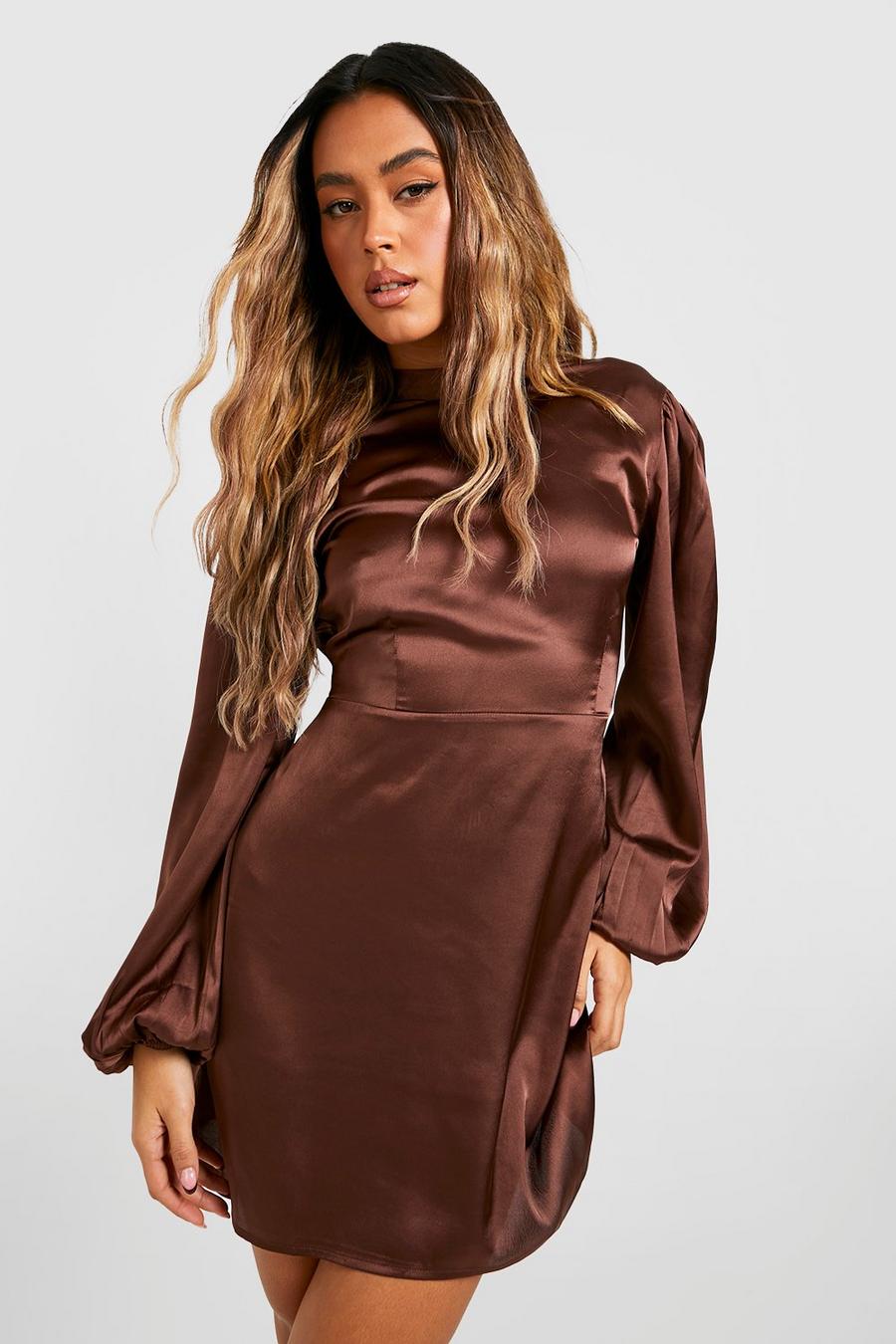 Vestido mini de raso con espalda abierta, Chocolate marrón